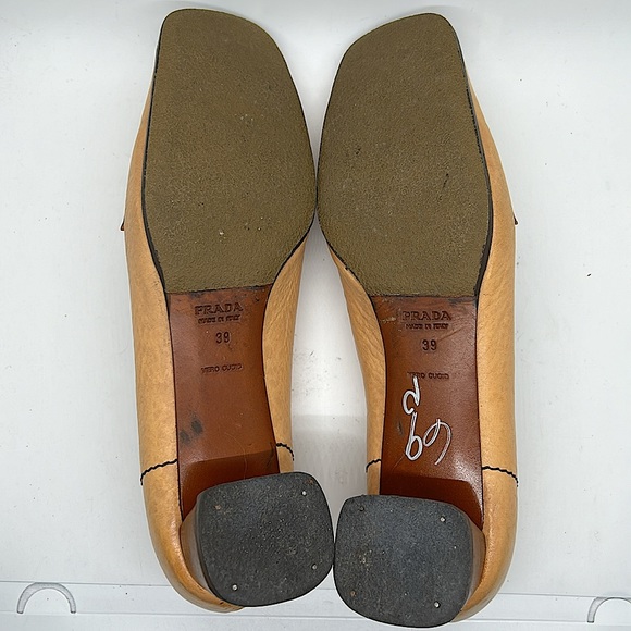 Prada Authenticated Vintage Tan Block Heel Loafer Shoes **Sz 39/US Size 9**🌸🌸 - Picture 7 of 13